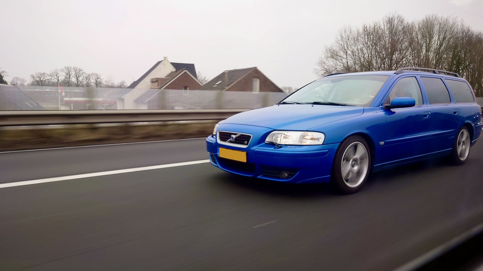 Volvo V70R