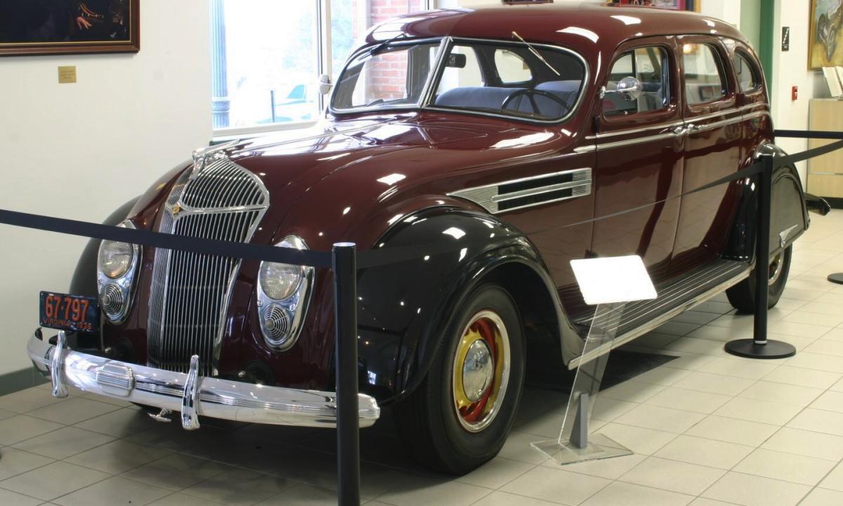 1. Chrysler Airflow (1934-1937)