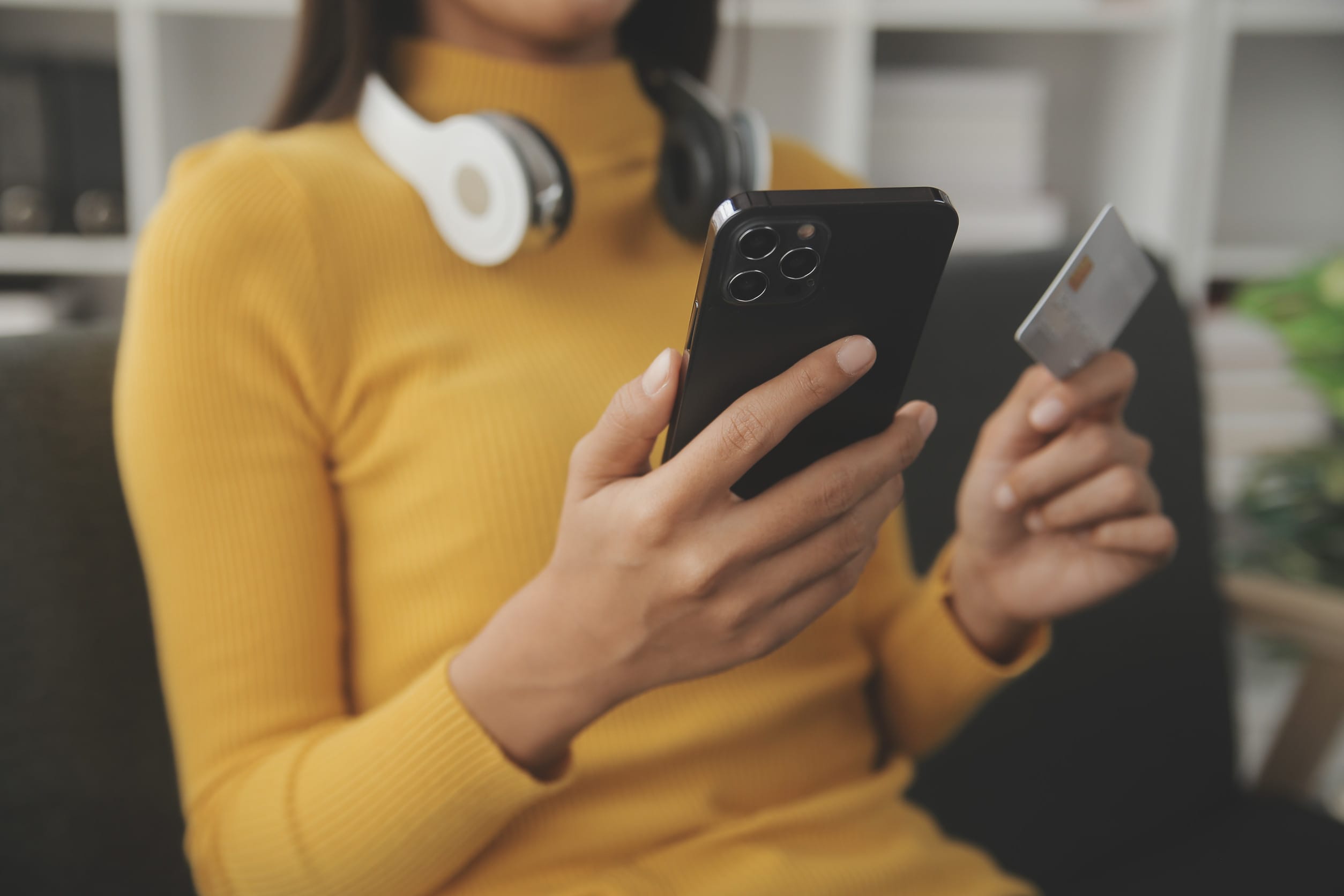 budget apps selling data