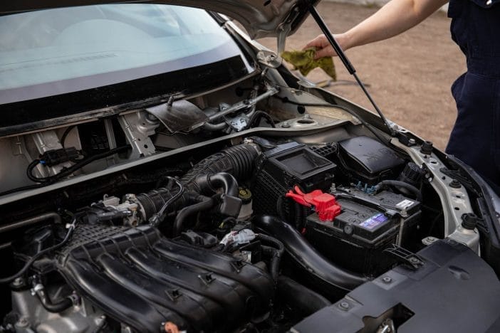 Here Are 5 Signs Your Car's Timing Belt Is About to Snap