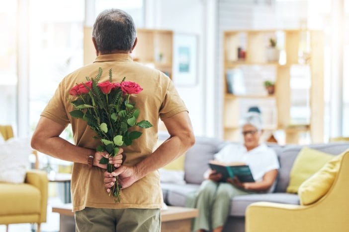 These Are 8 Reasons Your Wife Hates Roses From The Grocery Store