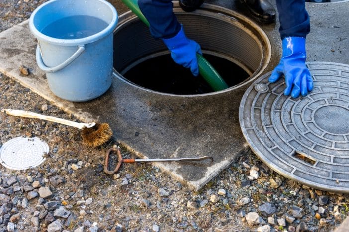 Here Are 6 Signs Your Septic Tank Is Freezing