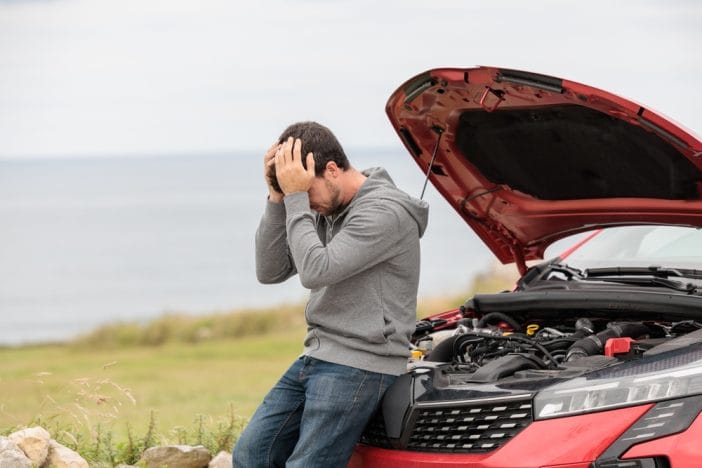 These Are 10 Electrical Problems That Are Common in Cars Over Five Years Old