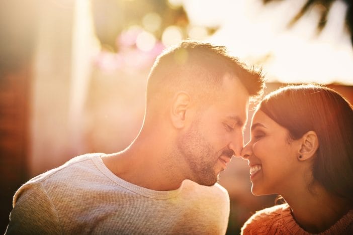 Here Are 7 Dating Red Flags Disguised as Charm