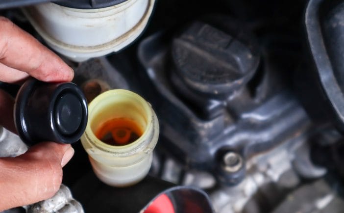 Men Are Ruining Their Engines by Topping Off Oil Wrong — Mechanics Reveal the Costly Misstep