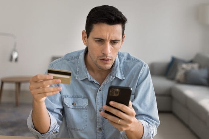 These Are 7 Bank Account Red Flags You Should Never Ignore