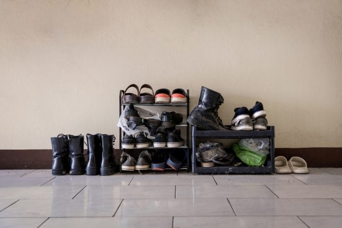 8 Things Guests Notice Immediately That Reveal Your Financial Situation