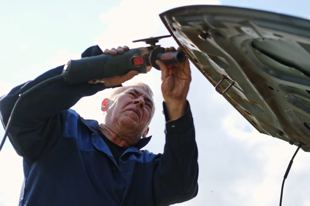 Why Drivers Feel More Competent Working On Older Cars