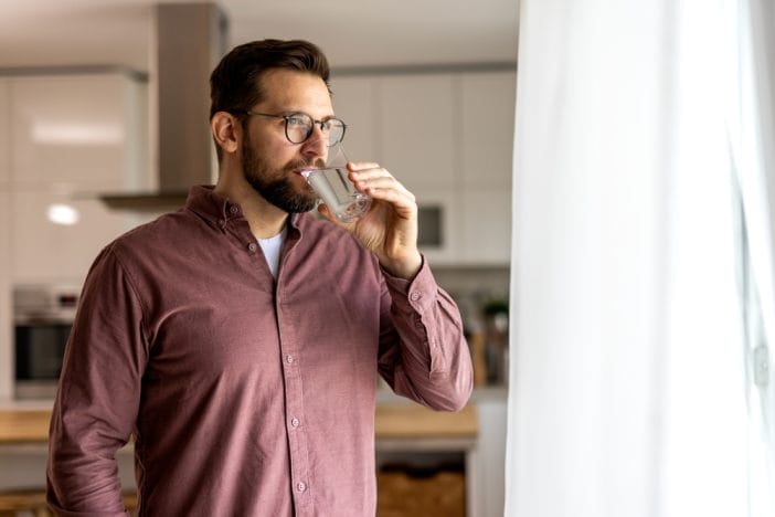 Beyond Heartburn: Why Men Over 45 Should Never Ignore a ‘Sour Taste’ in the Morning