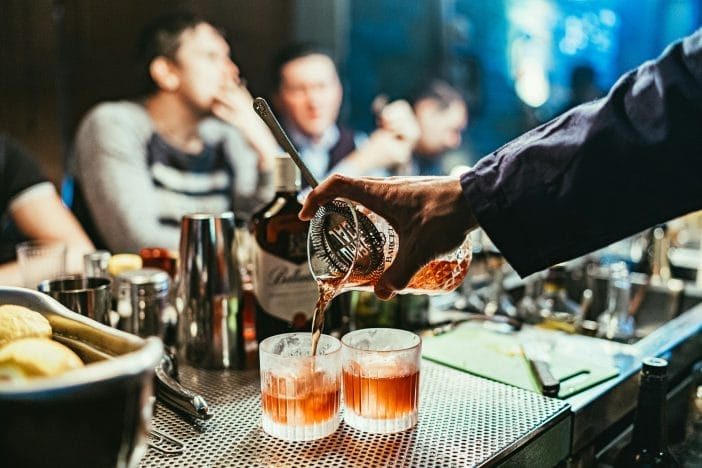 The Alcohol Pattern Destroying Men’s Health Faster Than Smoking — Experts Reveal the Real Threat